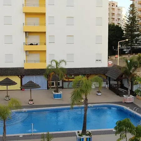 דירה Modern In With Pool, 50 M² *